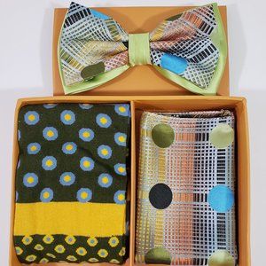 Robert Lewis Olive Bow Tie Hanky Socks Box 3 Set